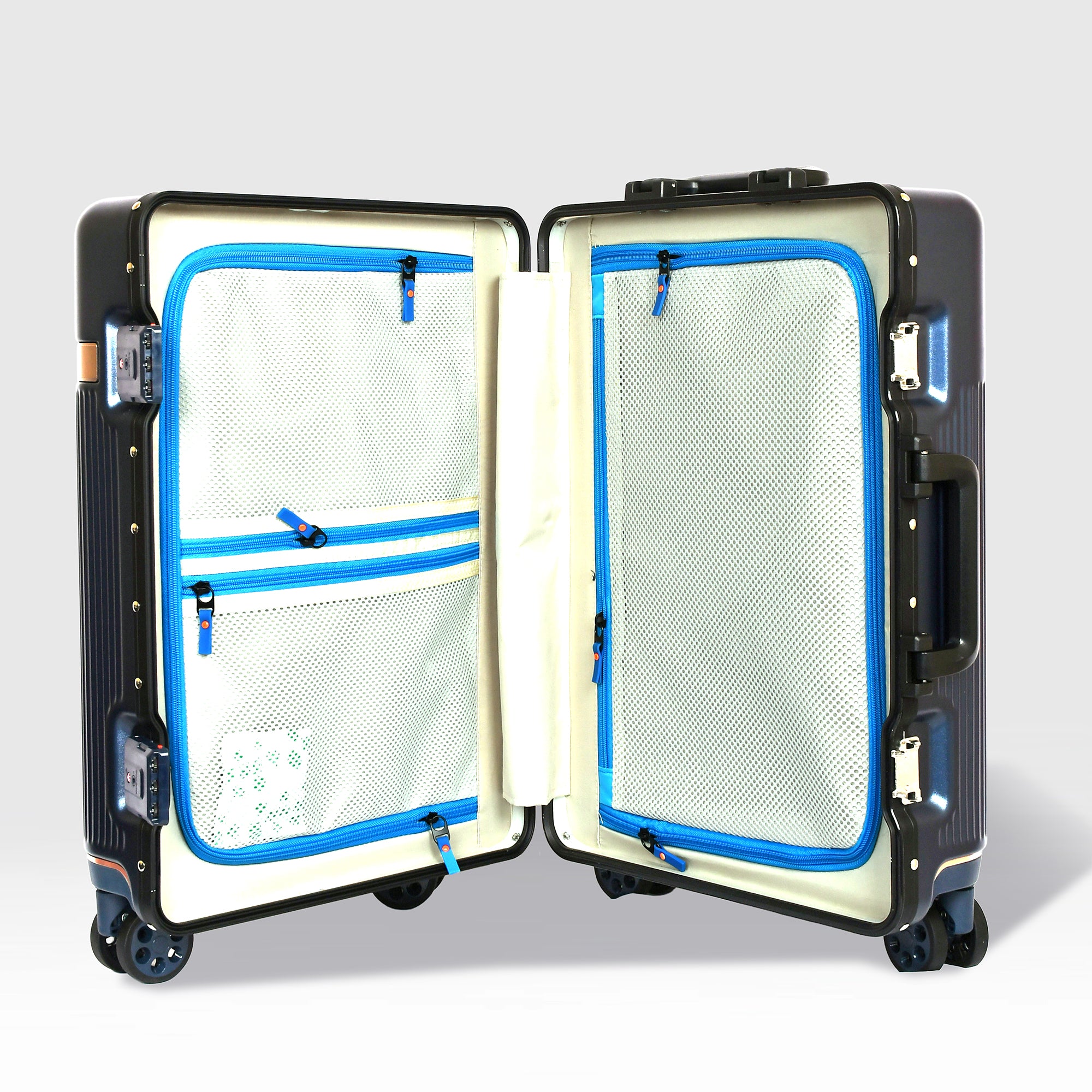 Smart 21" USB Cabin Luggage