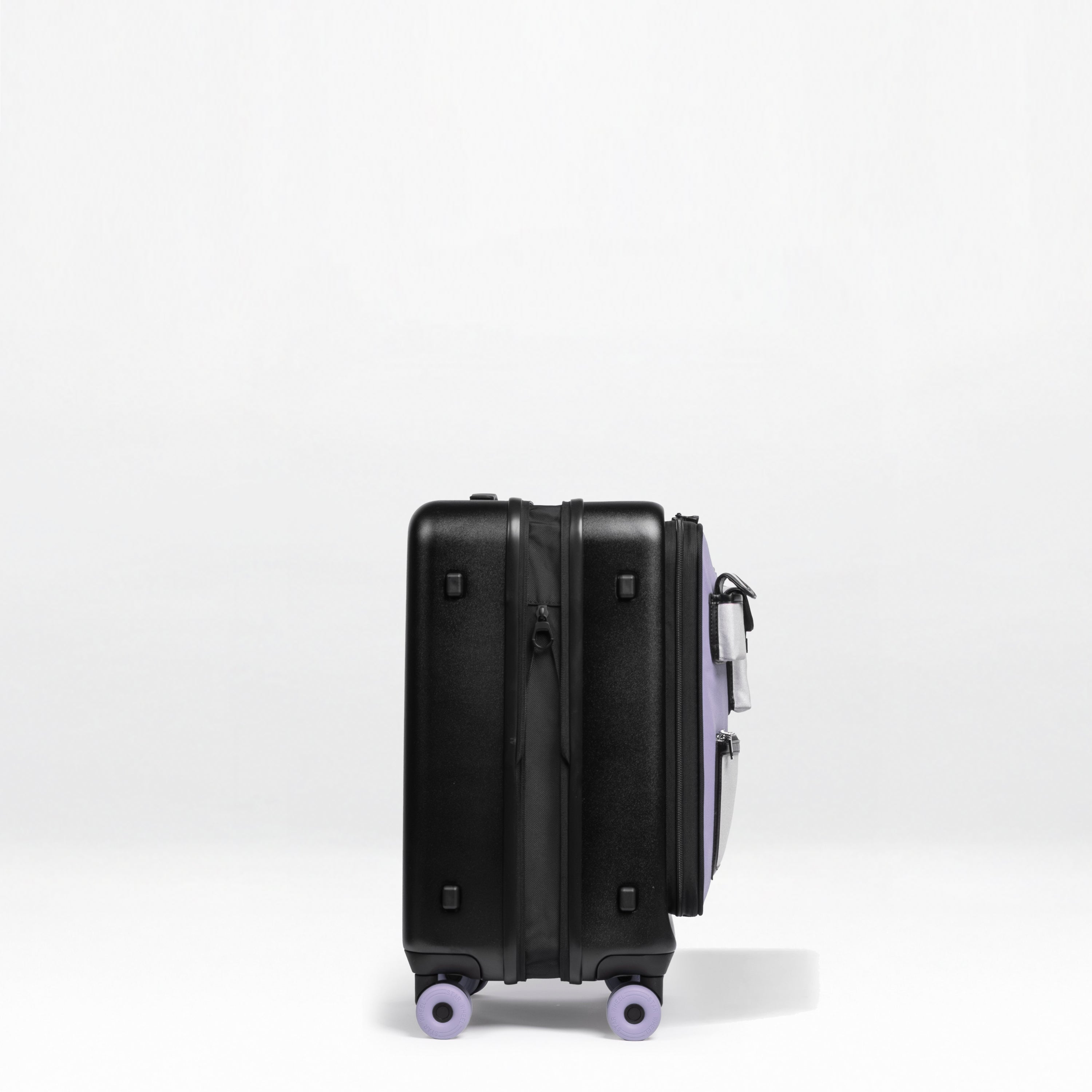 Cargo 20" Carry-On Luggage