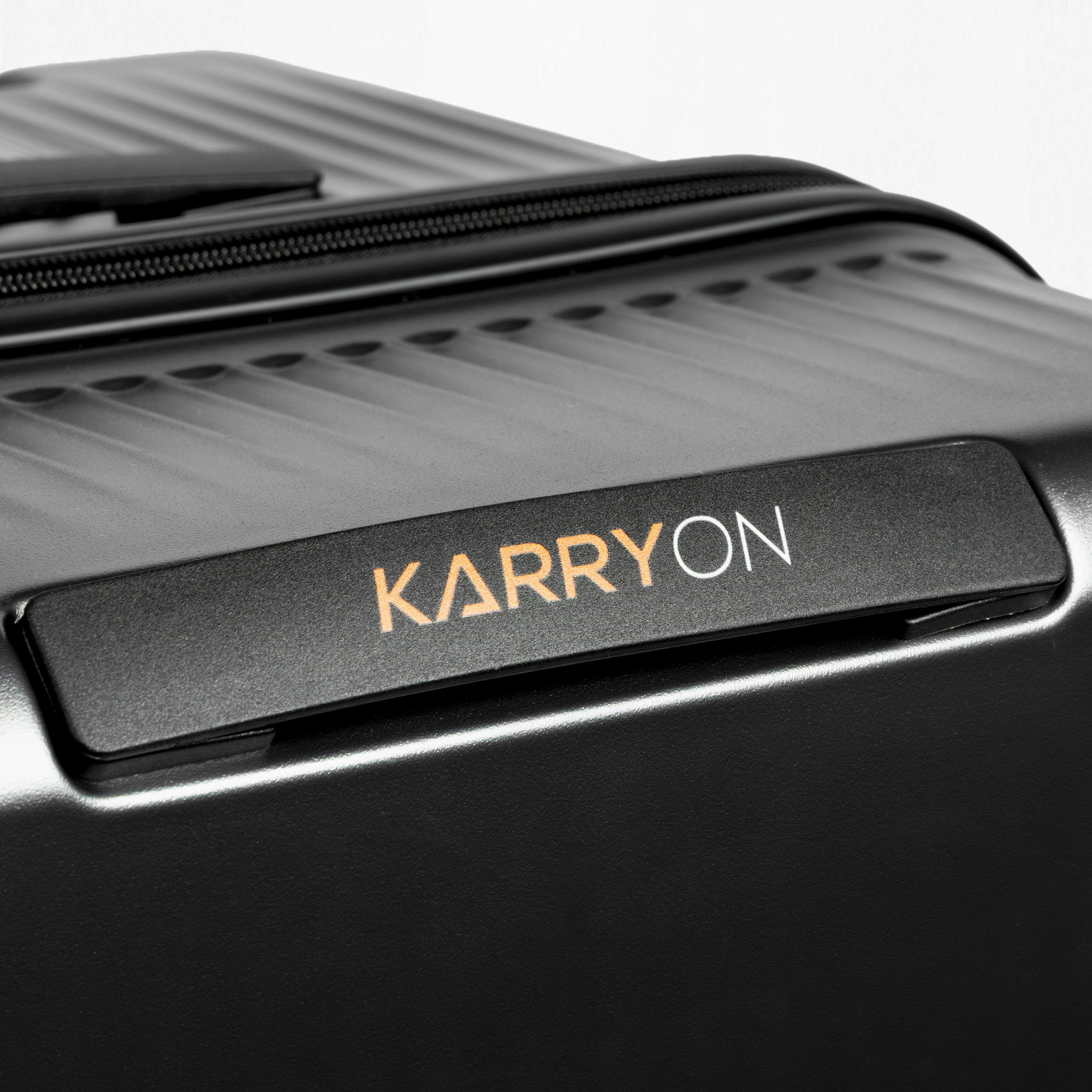 KarryOn TRUNK 360 Luggage (22"/30")