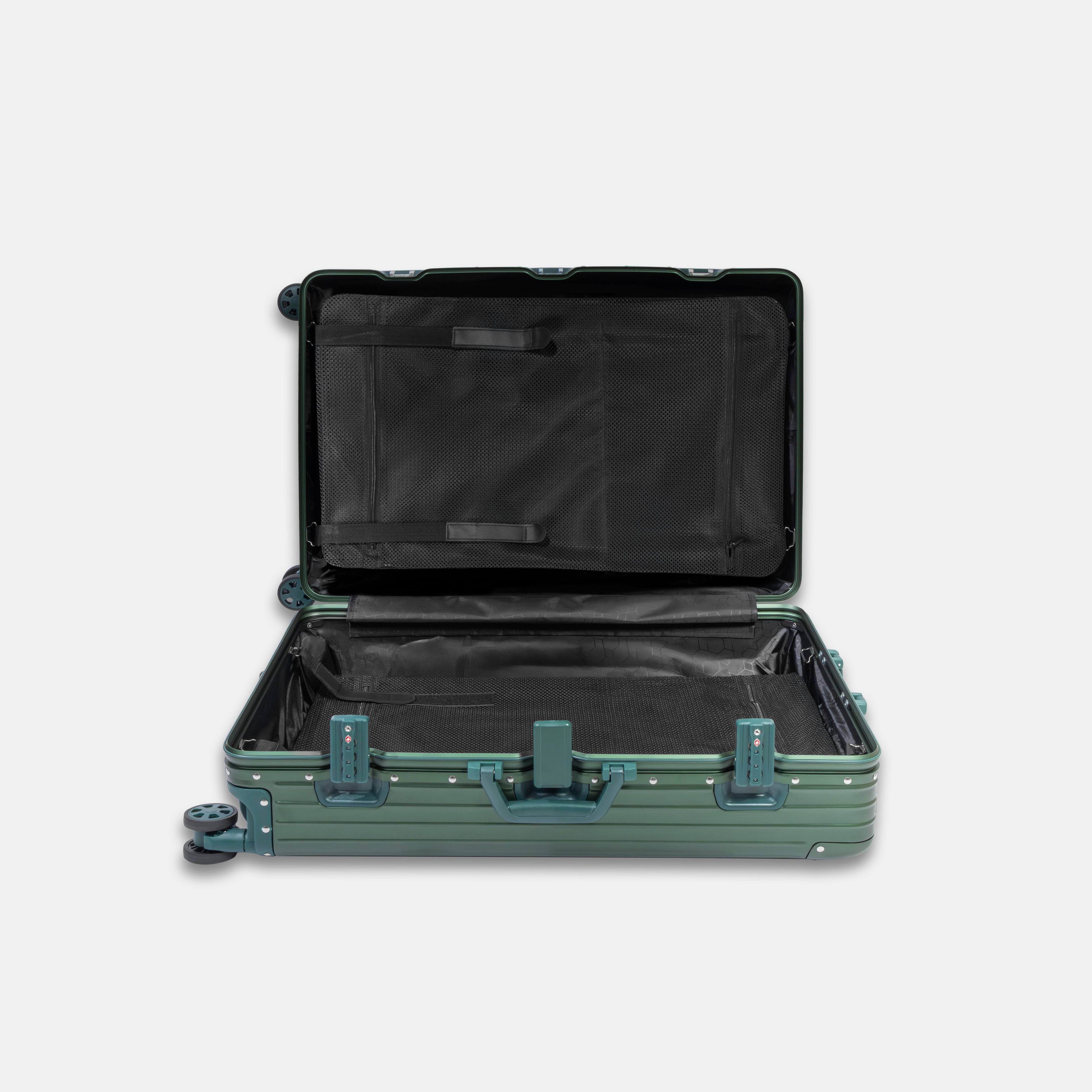 Titan Plus Aluminum Luggage - 29"