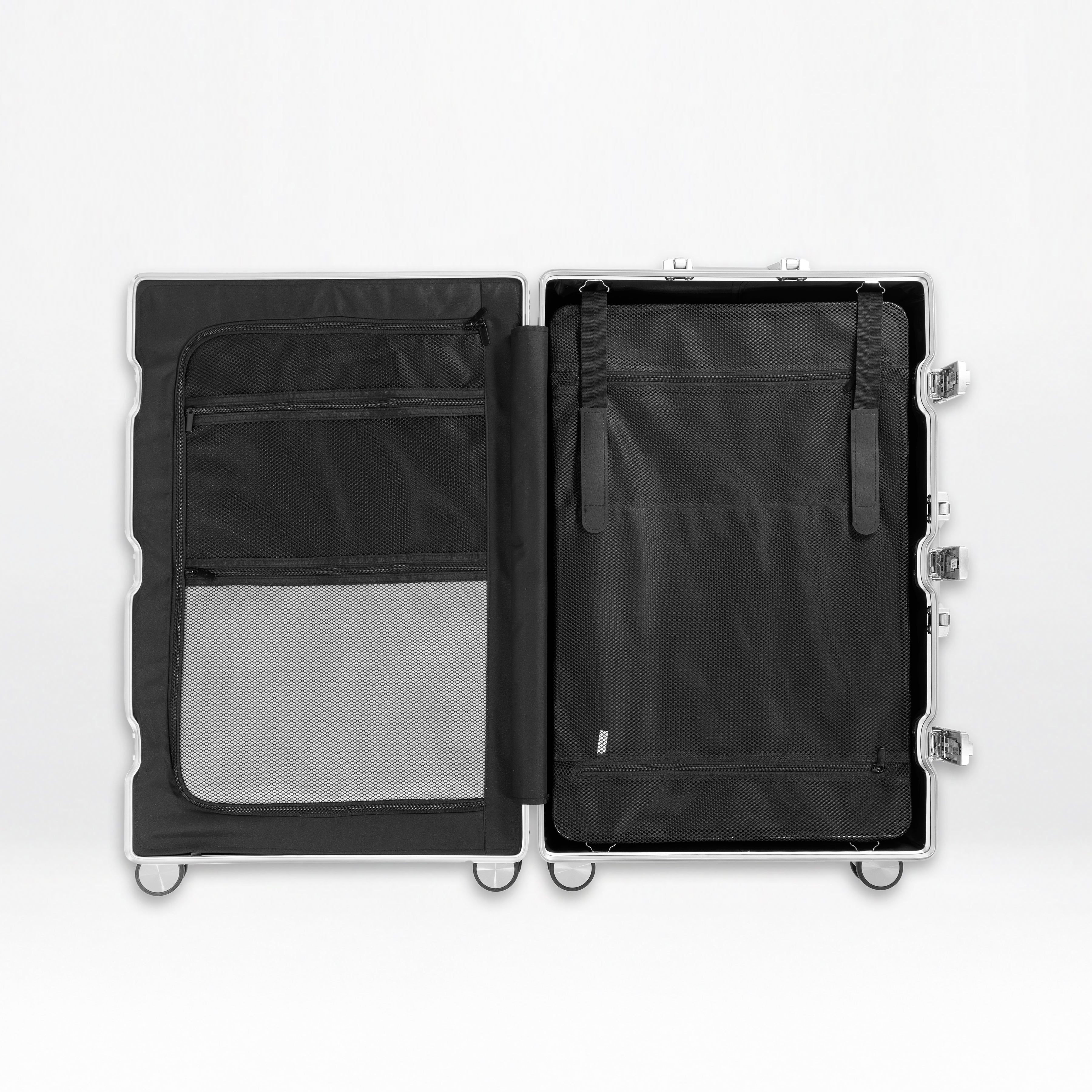 Element Aluminum 28" Luggage