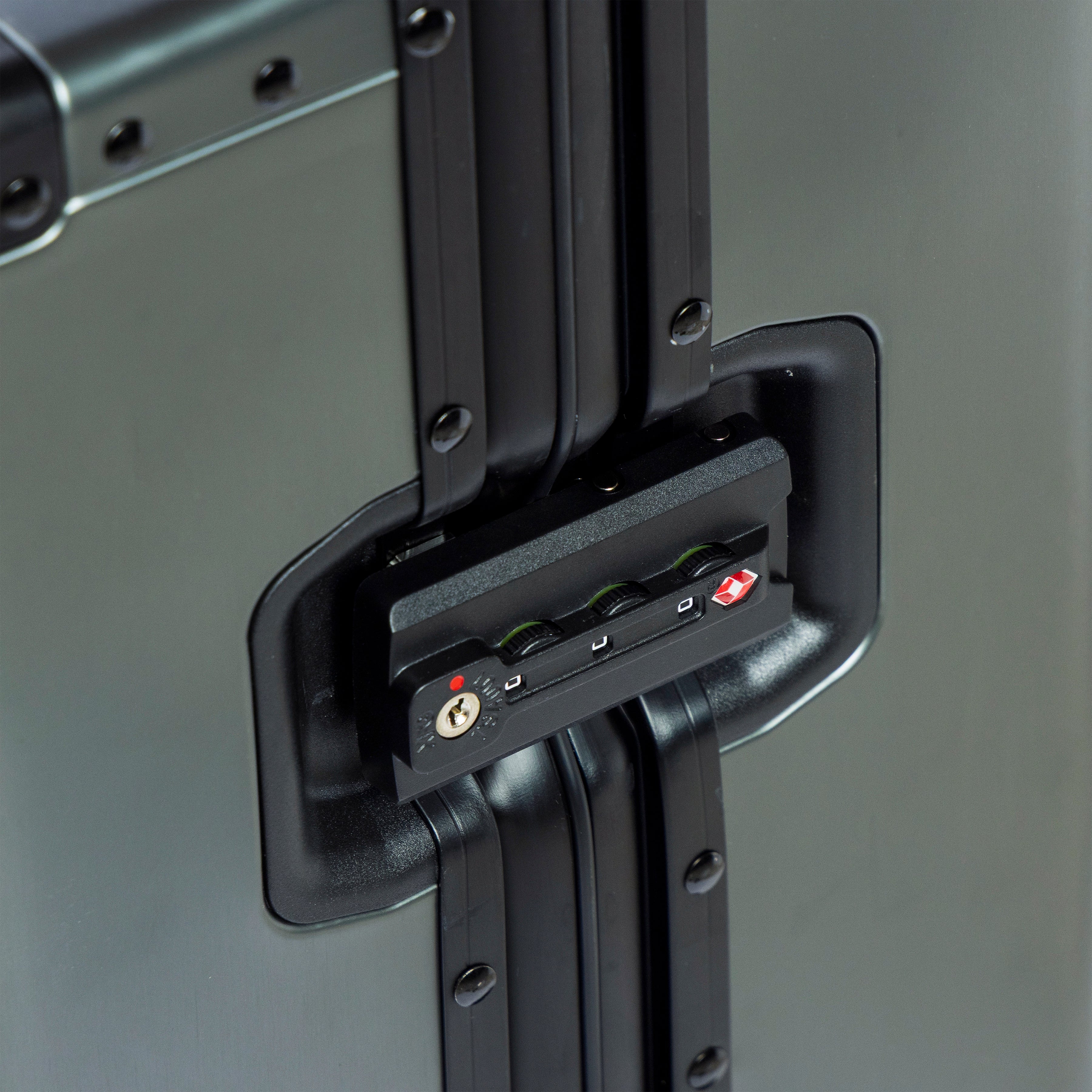 Element Aluminum 20" Luggage