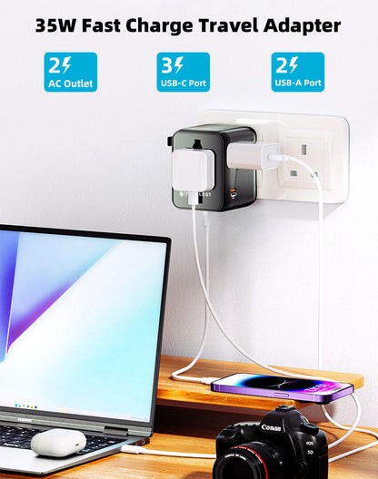 محول سفر عالمي 35W بتقنية GaN III – 5 منافذ (3 Type-C + 2 USB-A + 2 AC)