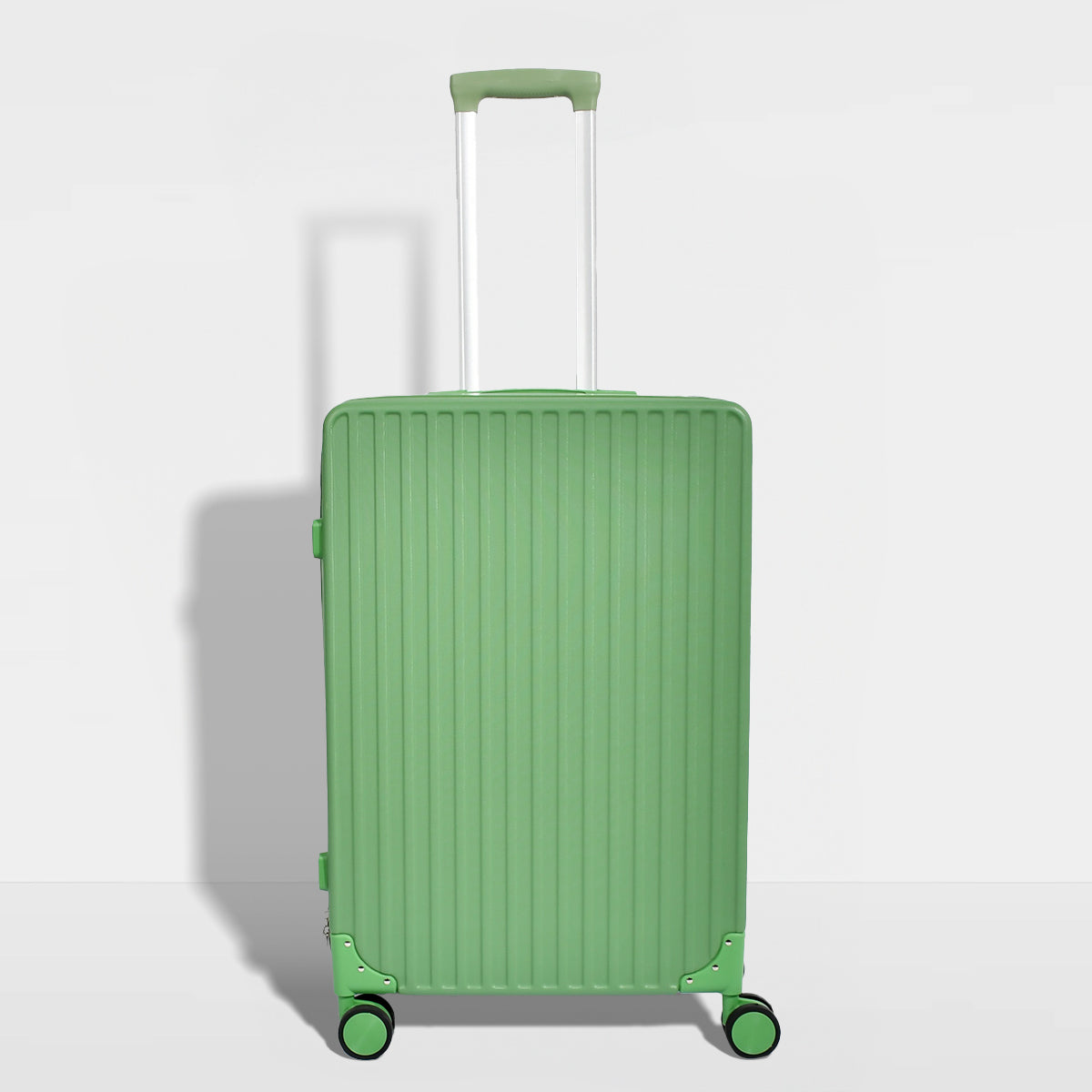 iFLY Radiant Luggage Set – 2 Piece (20"/24")