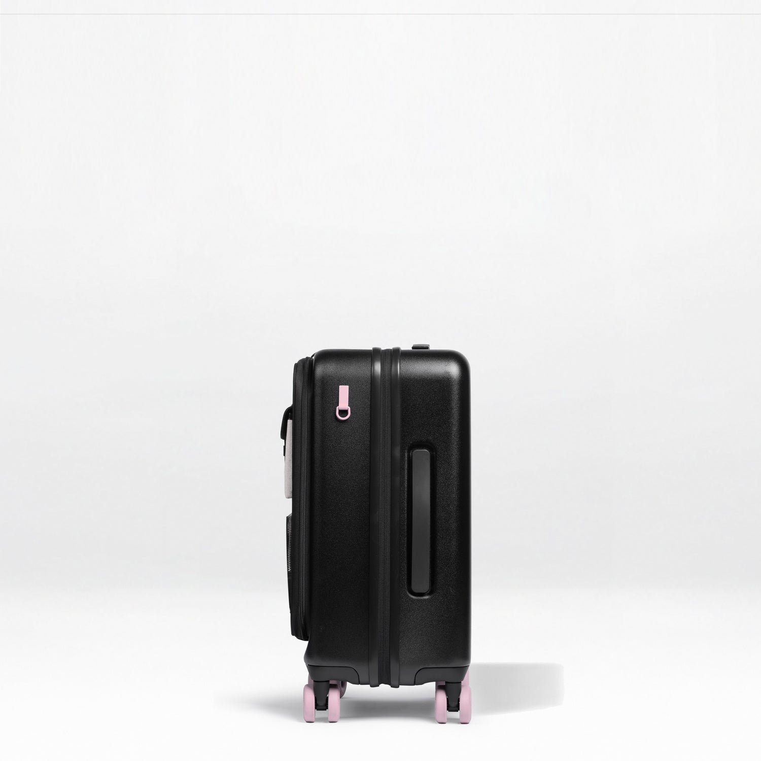 Cargo 20" Carry-On Luggage