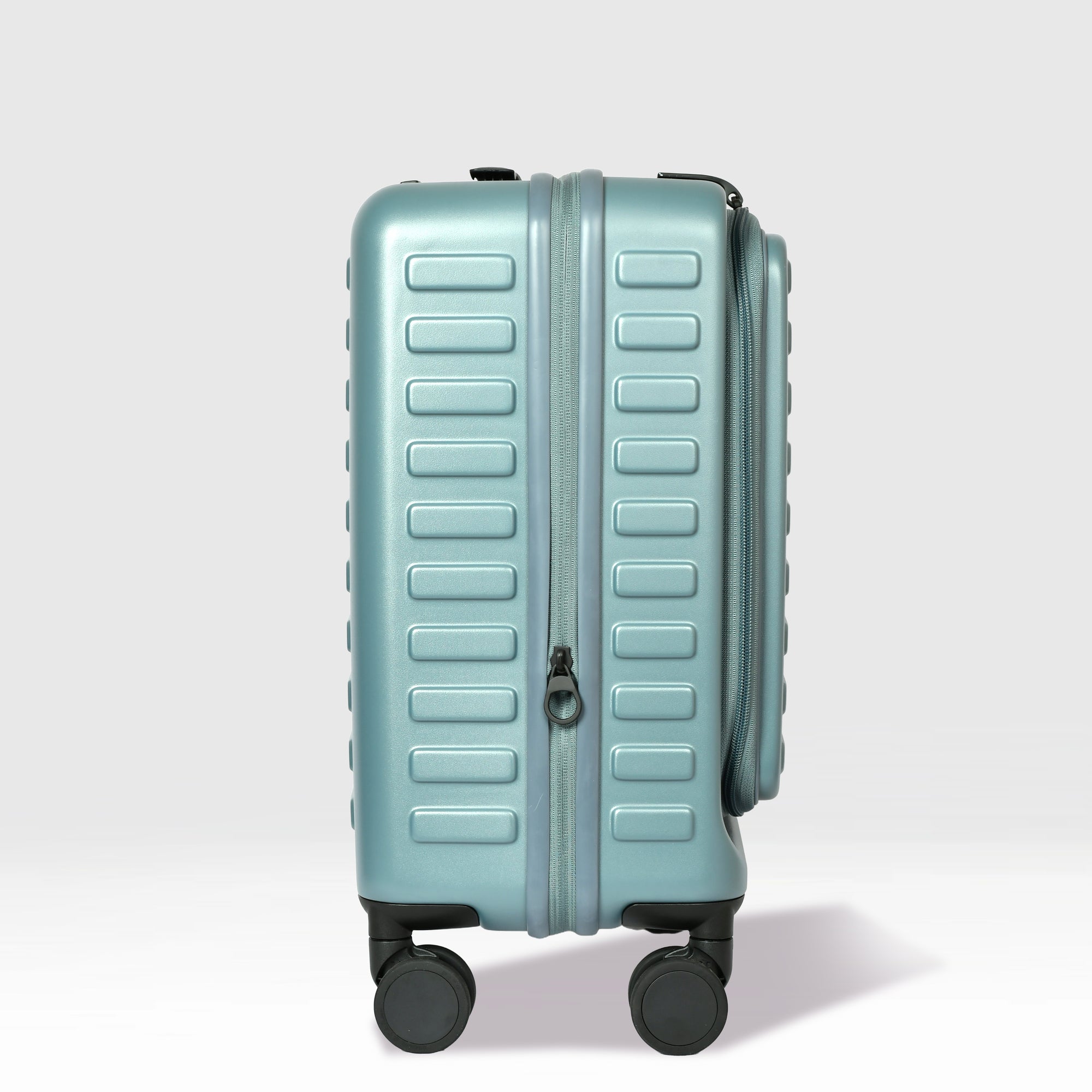 Access 20" Cabin Luggage