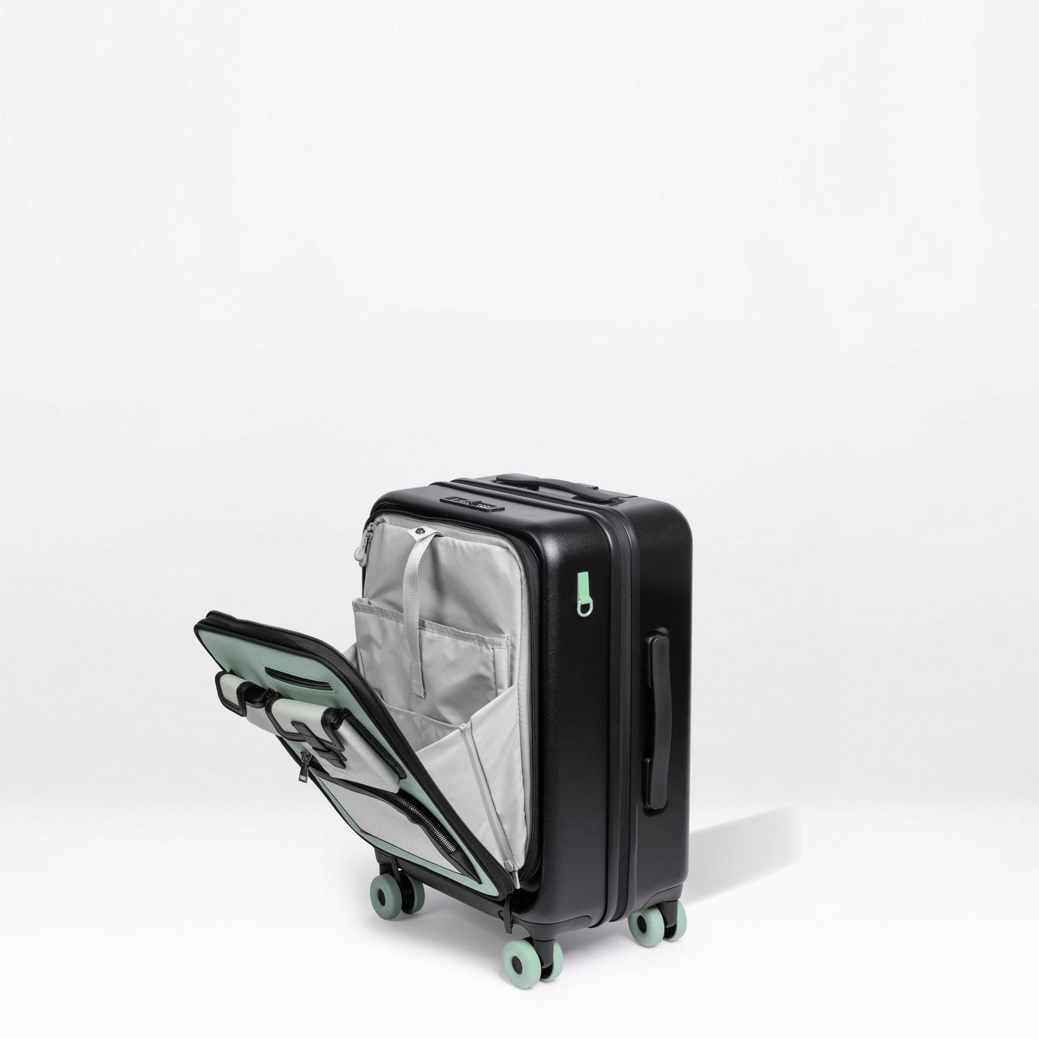 Cargo 20" Carry-On Luggage