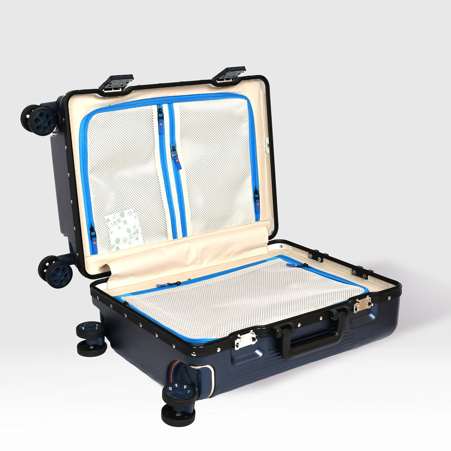 Smart 21" USB Cabin Luggage