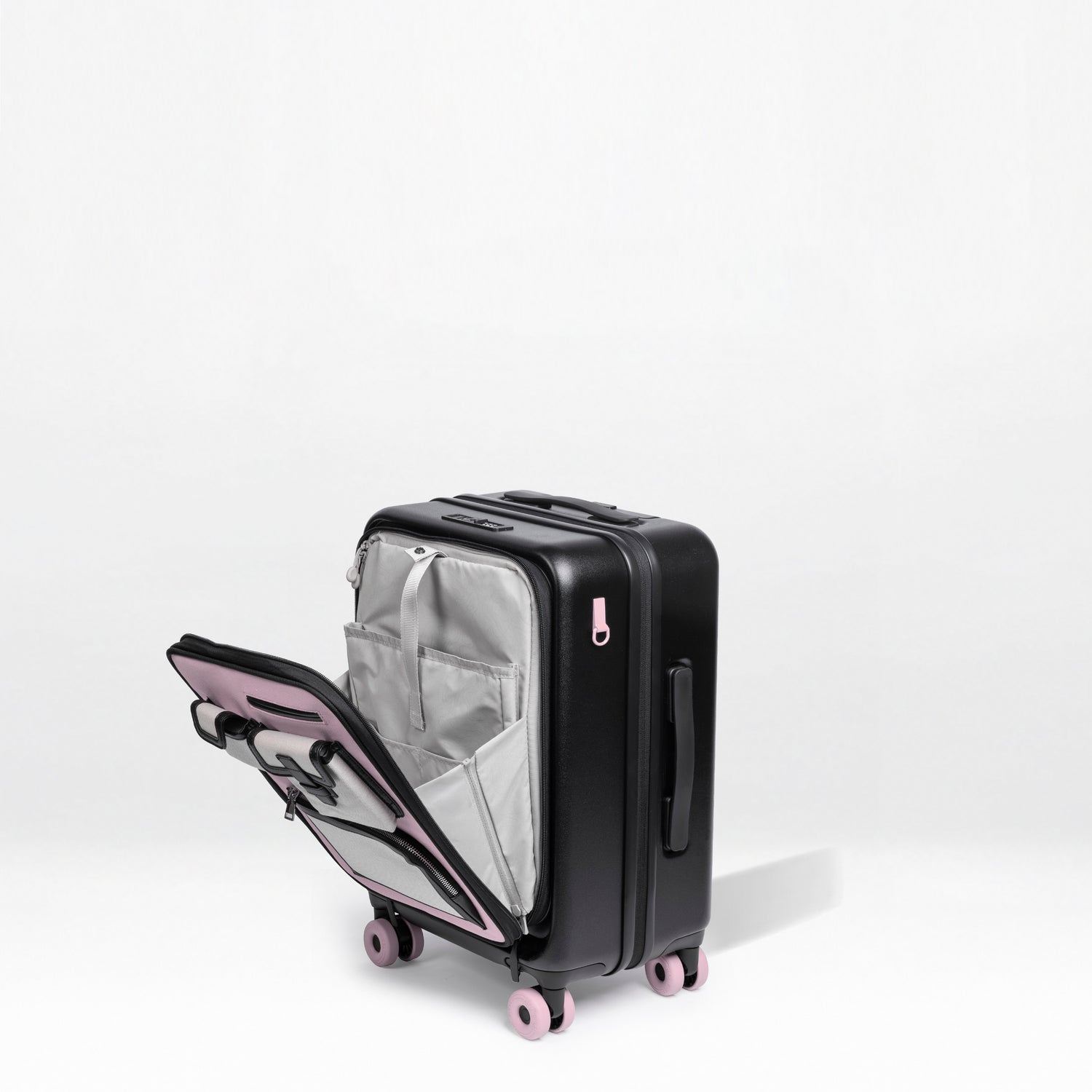 Cargo 20" Carry-On Luggage