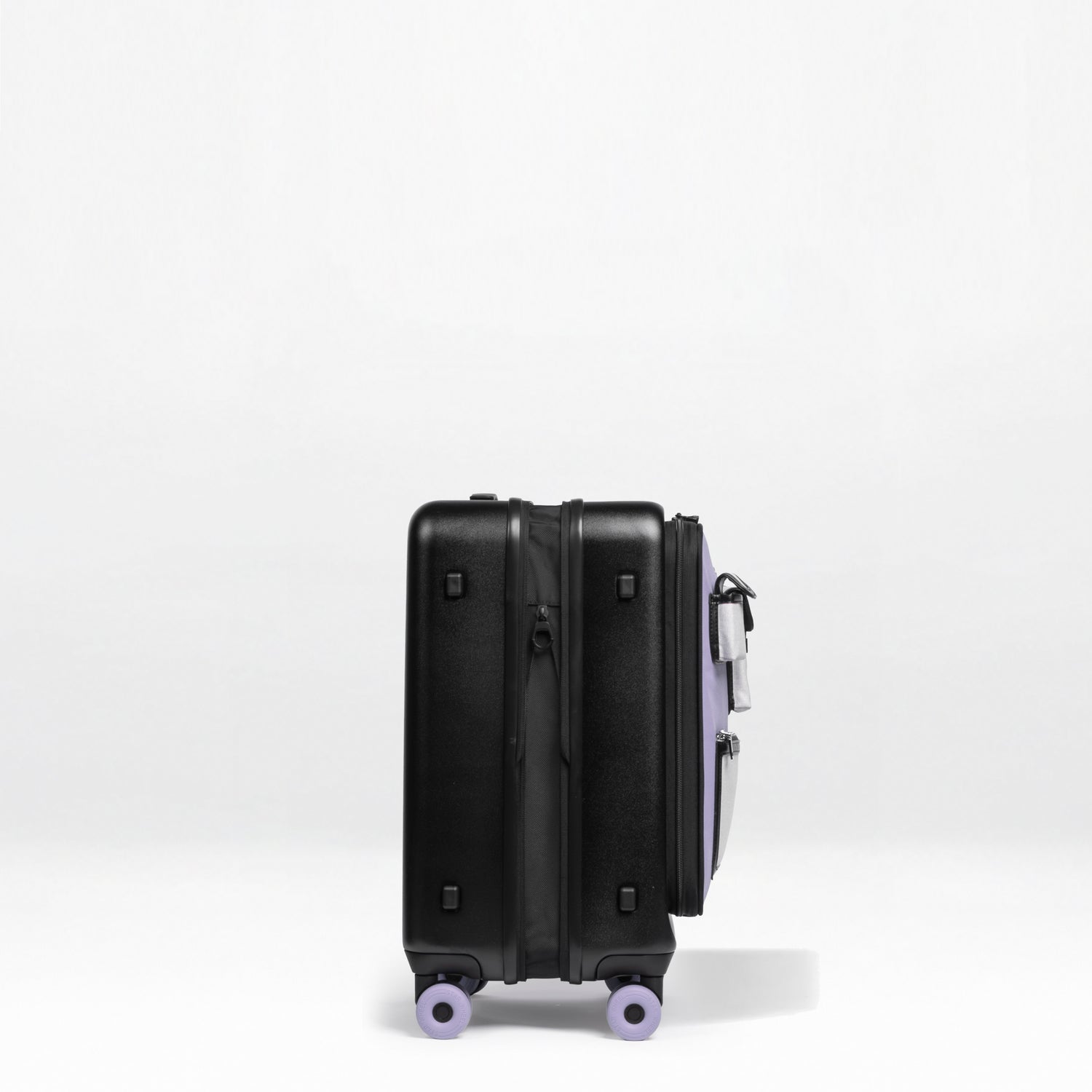 Cargo 20" Carry-On Luggage