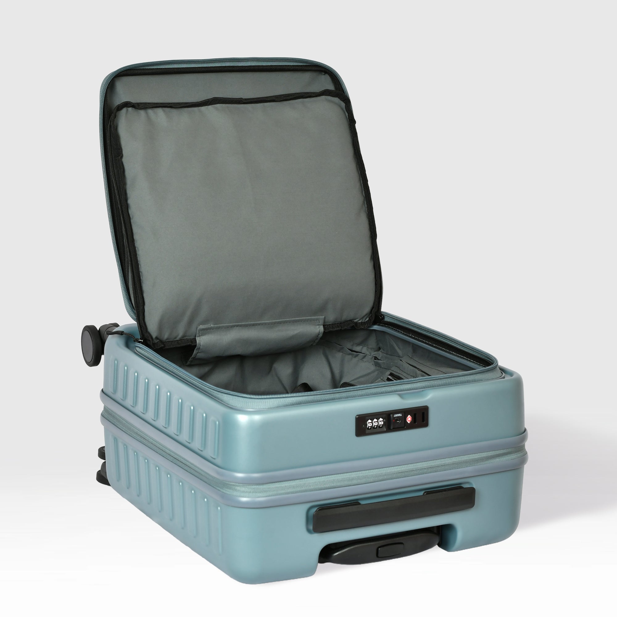 Access 20" Cabin Luggage