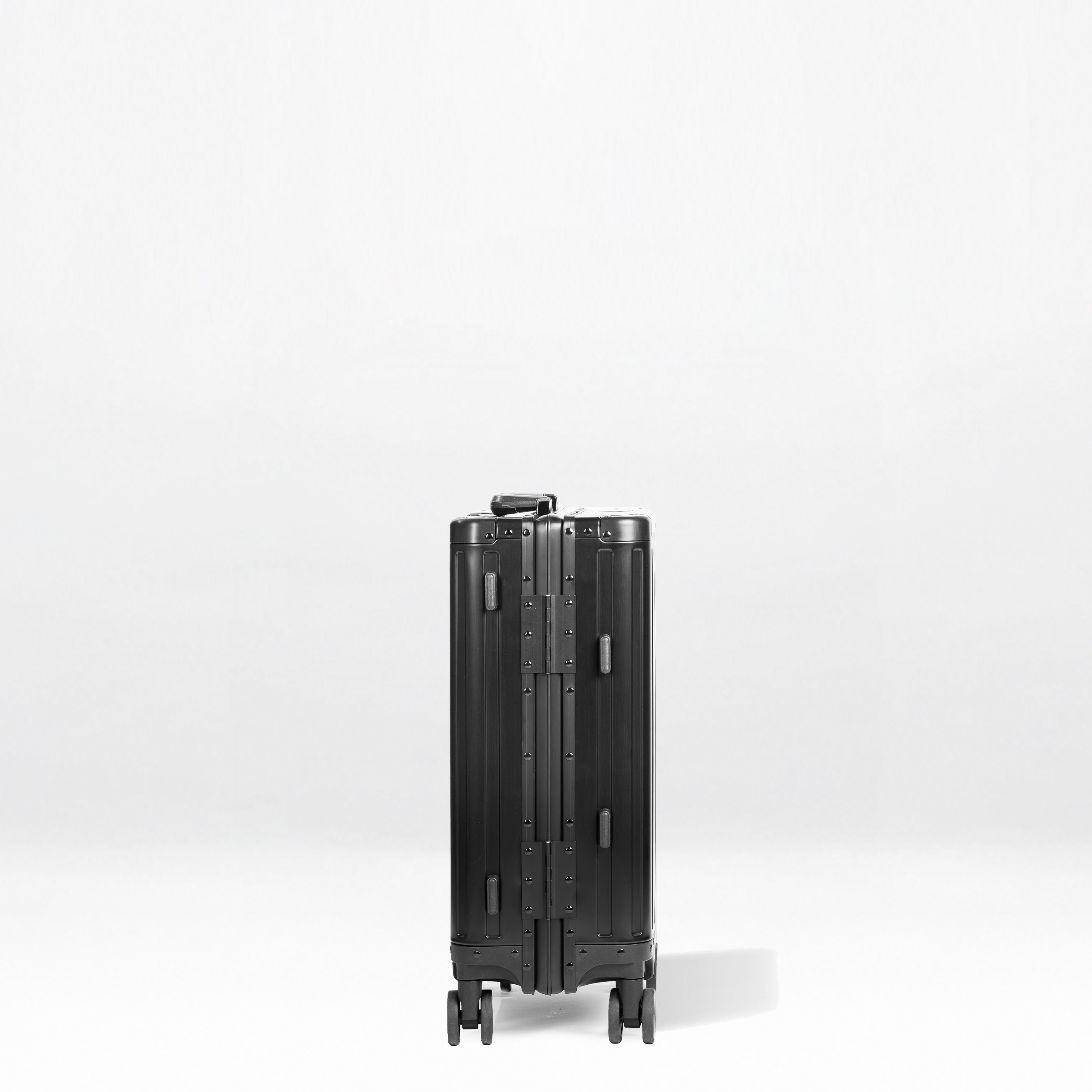 Element Aluminum 20" Luggage