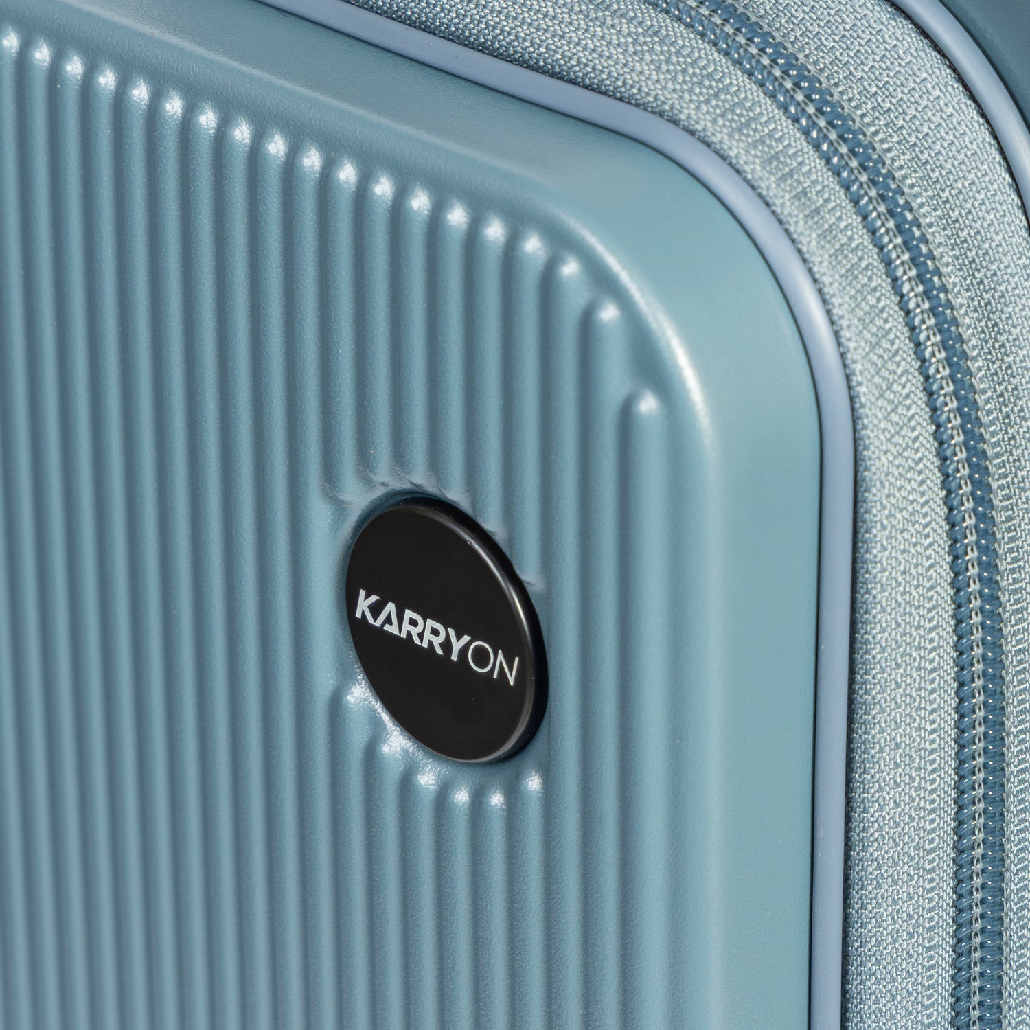 Front-Open 21" Cabin Luggage with detachable bag