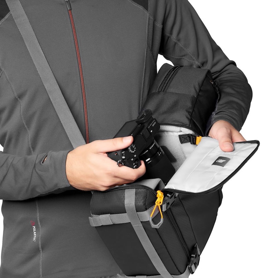 Lowepro LP37335 PWW Slingshot SL 250 AW III (Black)