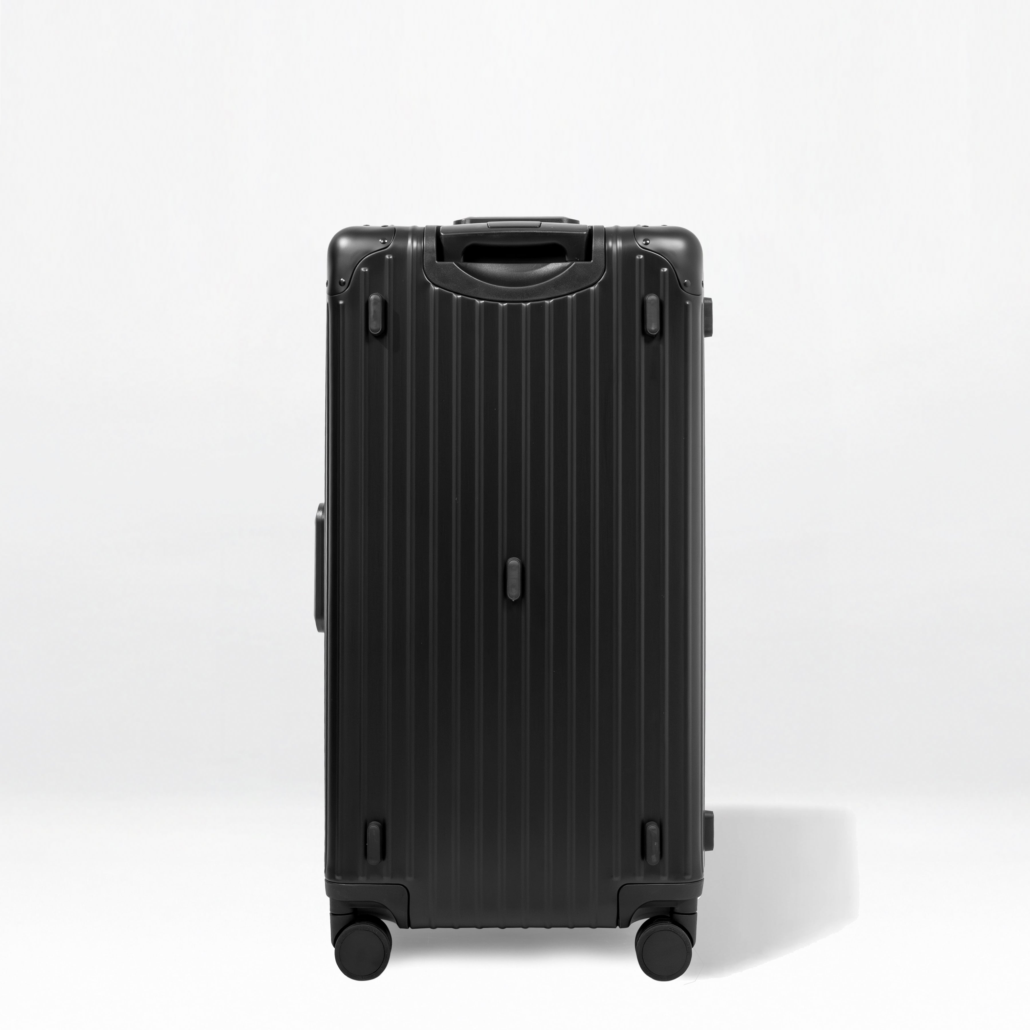Titan Trunk Aluminum Luggage – 30"