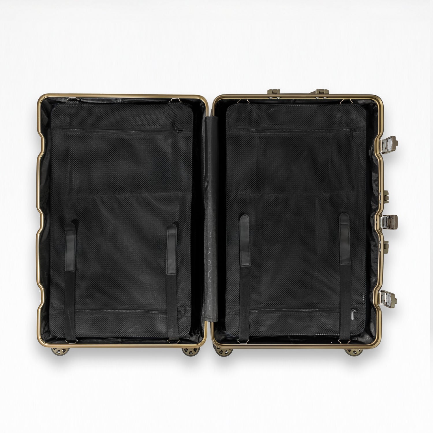 Titan Plus Aluminum Luggage - 29"