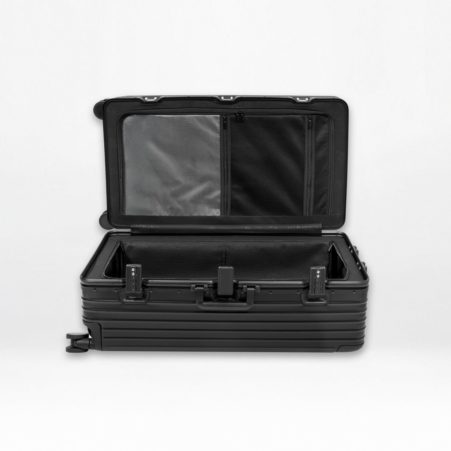 Titan Trunk Aluminum Luggage – 30"