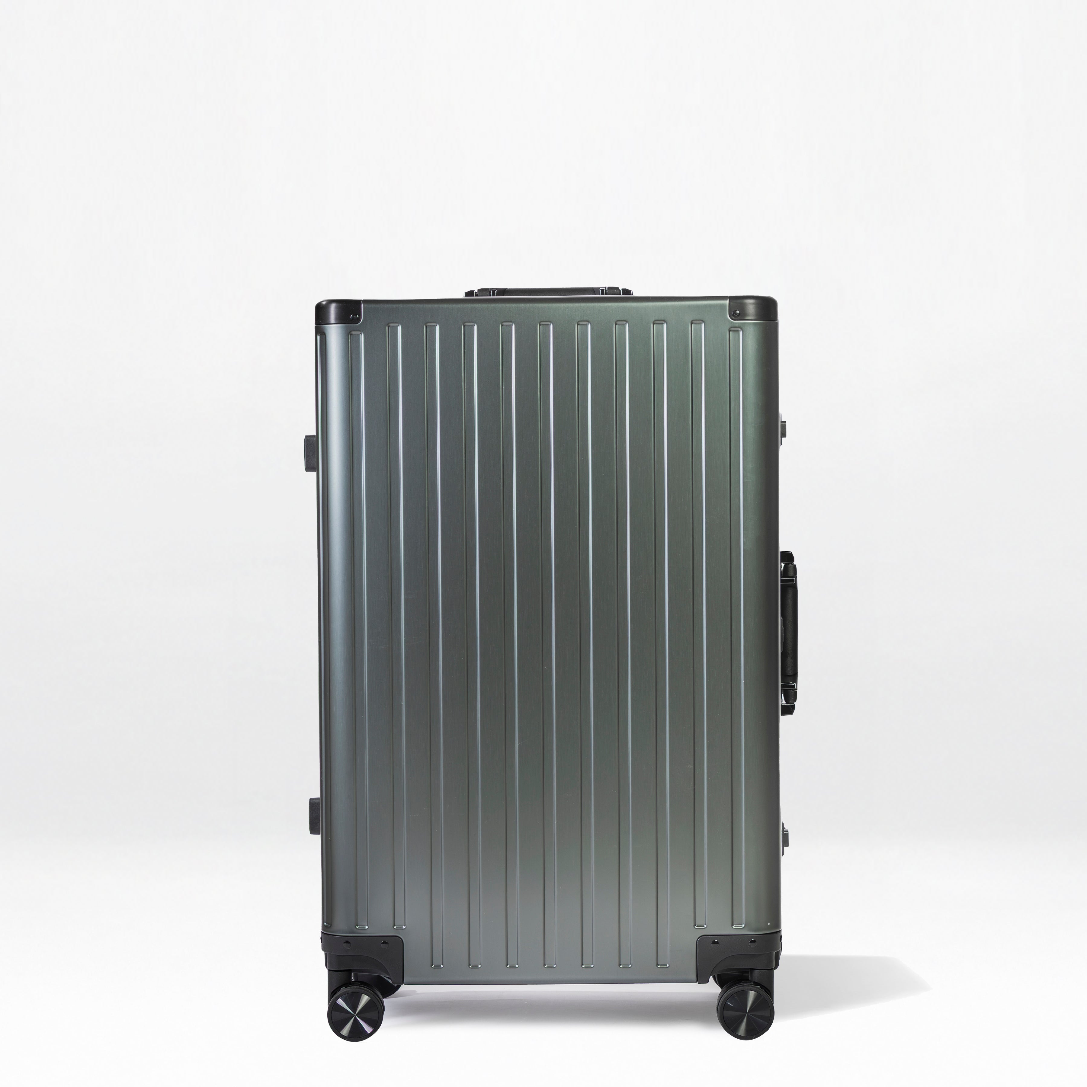 Element Aluminum 28" Luggage