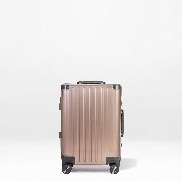 حقيبة كابينة كاري أون إليمنت ألمنيوم مقاس 20"