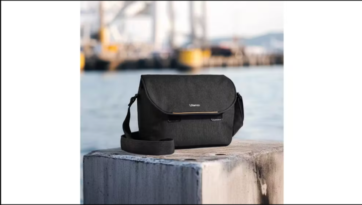 ULANZI F02 Lightweight Travel Shoulder Bag