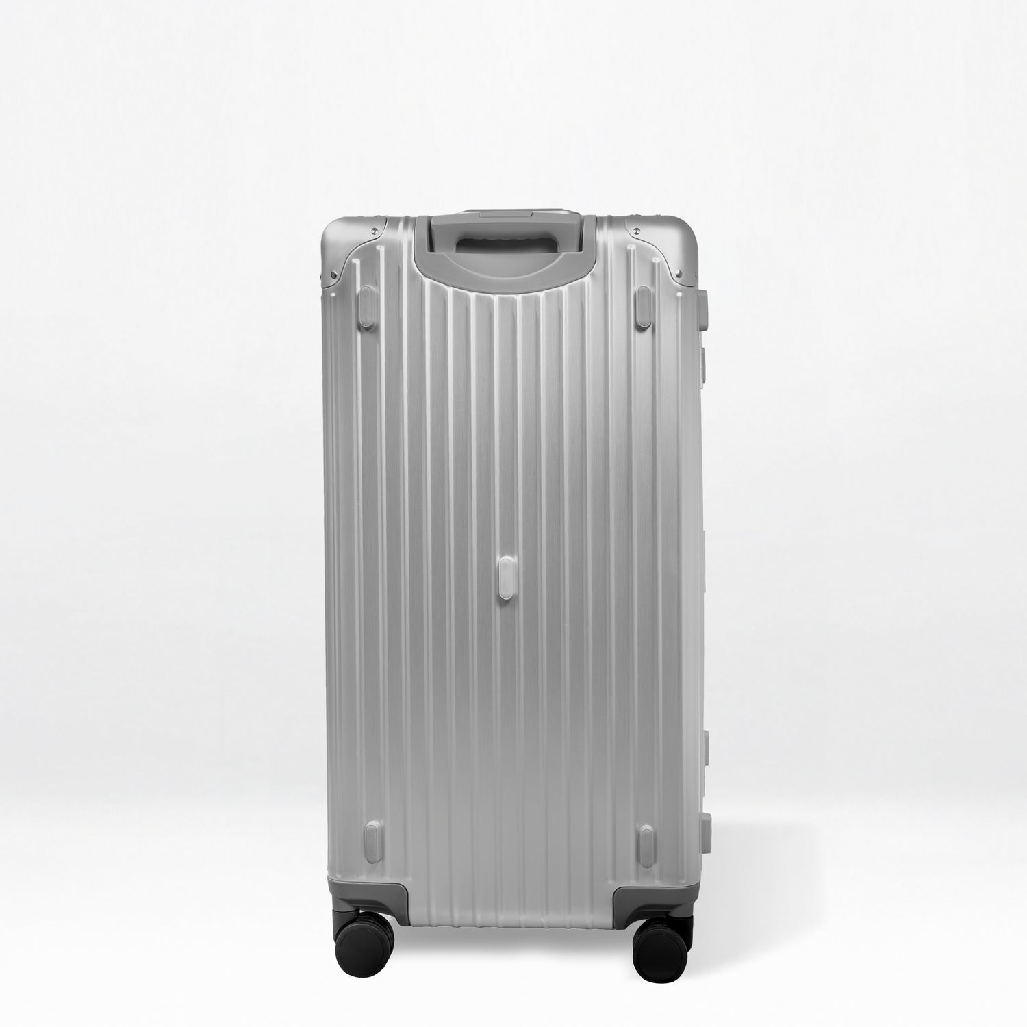 Titan Trunk Aluminum Luggage – 30"