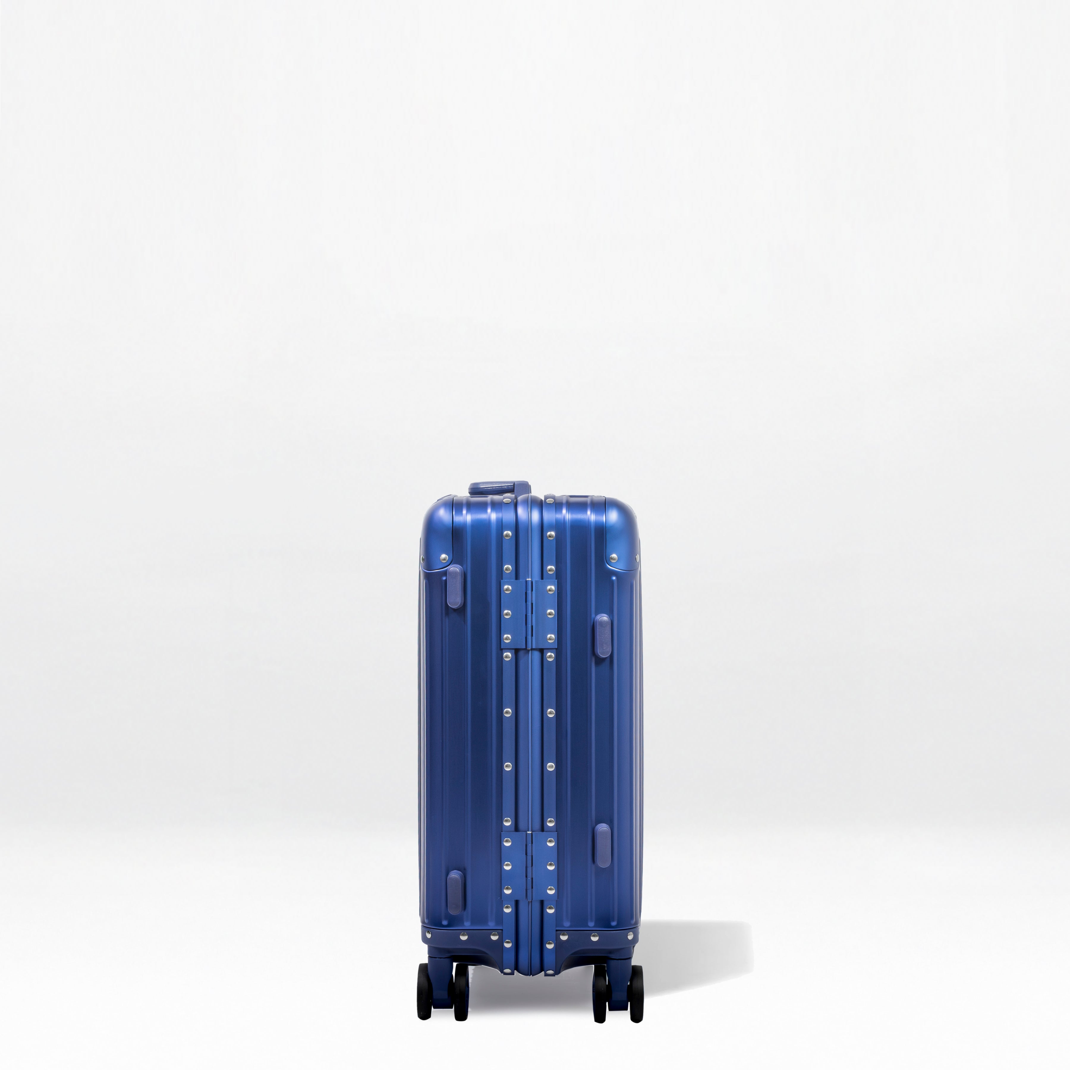Titan Plus Aluminum Luggage - 20"