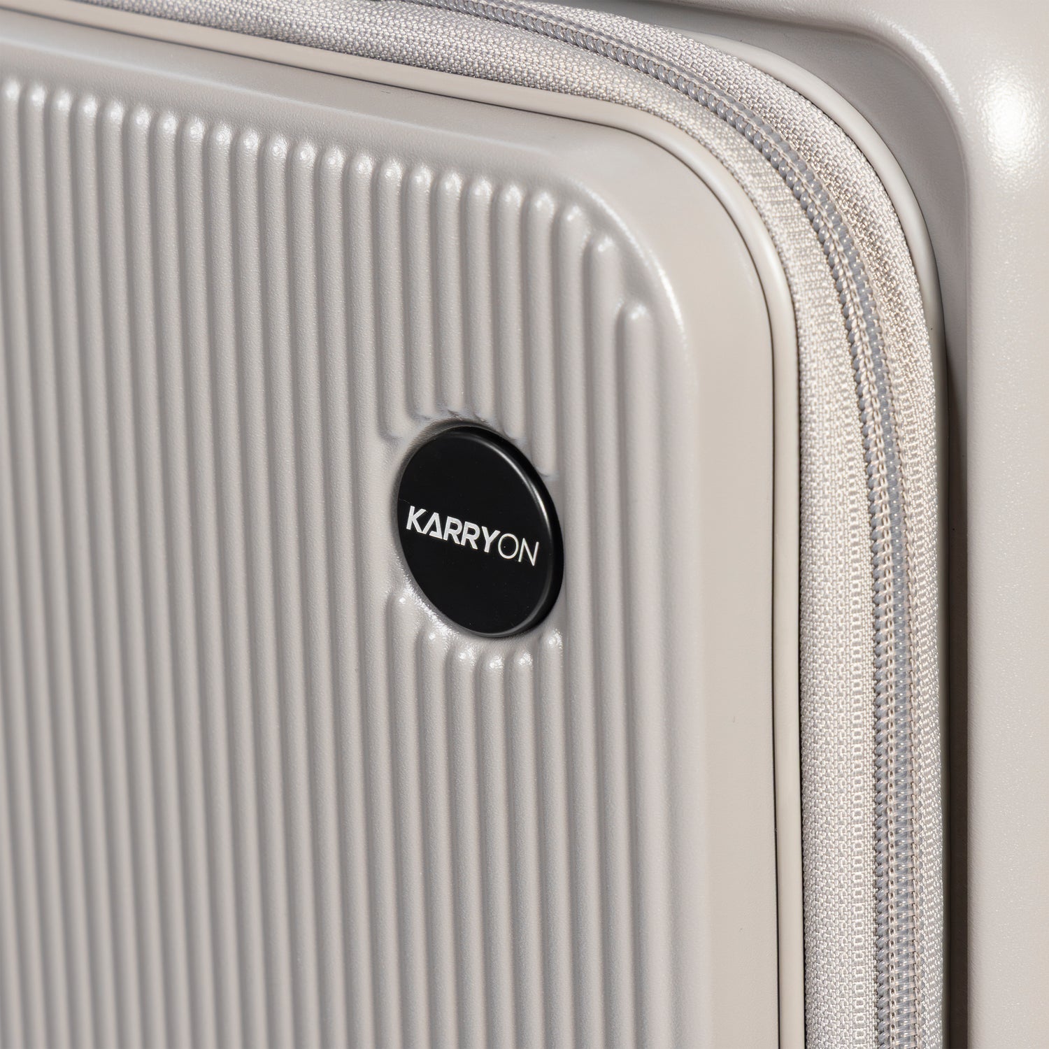 Front-Open 21" Cabin Luggage with detachable bag
